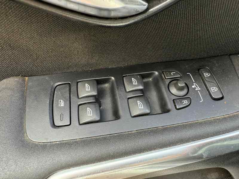 MANDO ELEVALUNAS DELANTERO IZQUIERDO 