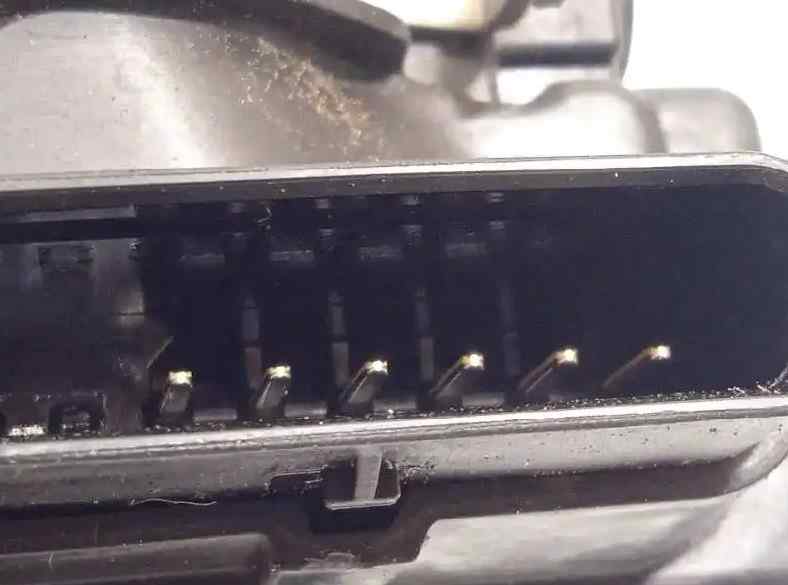 CERRADURA PUERTA DELANTERA DERECHA