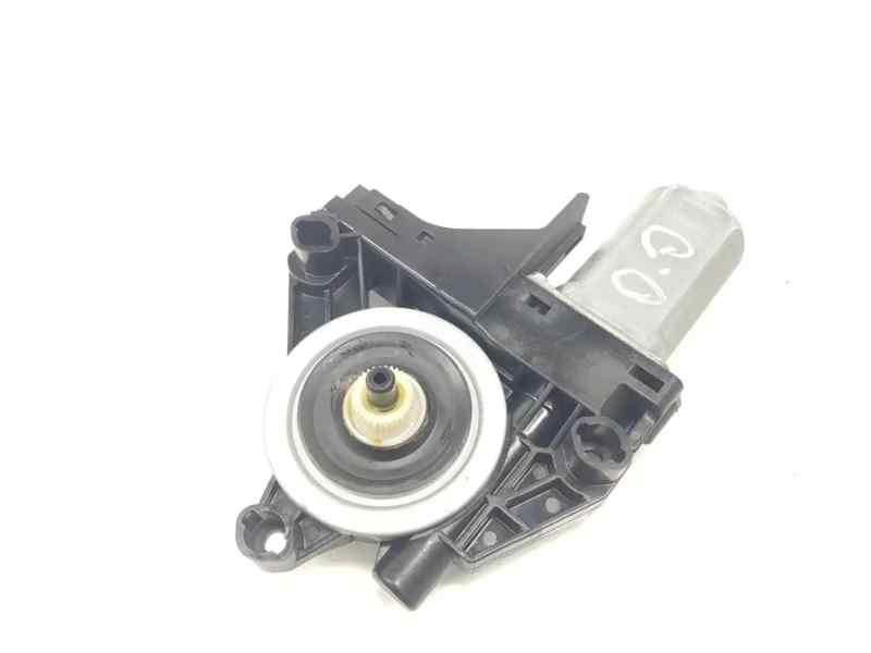 MOTOR ELEVALUNAS DELANTERO DERECHO