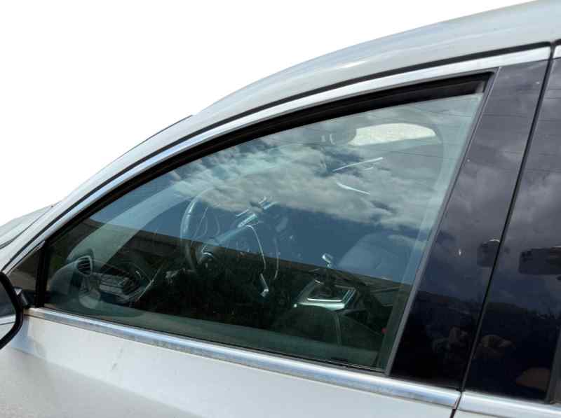 LUNA DELANTERA IZQUIERDA