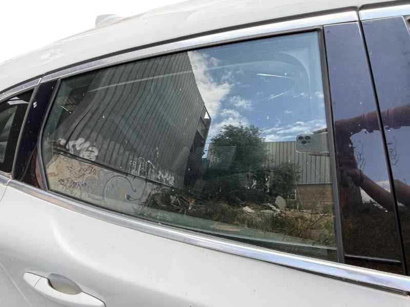 LUNA TRASERA DERECHA