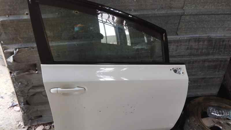 PUERTA DELANTERA DERECHA