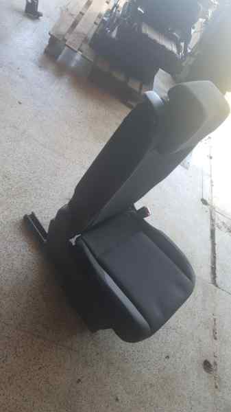 ASIENTOS TRASERO DERECHO