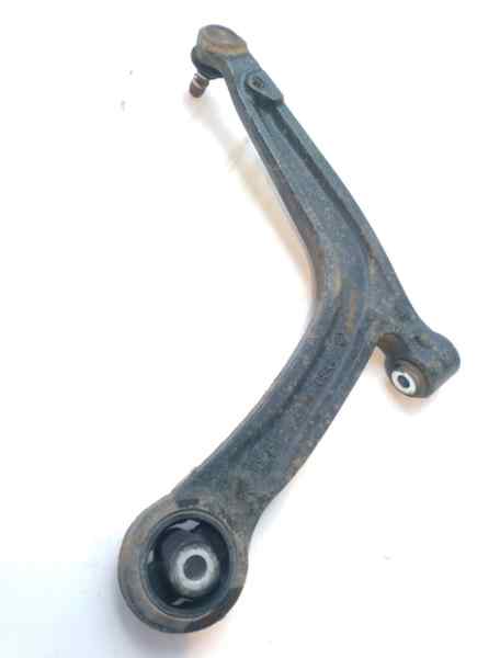 BRAZO SUSPENSION INFERIOR DELANTERO IZQUIERDO