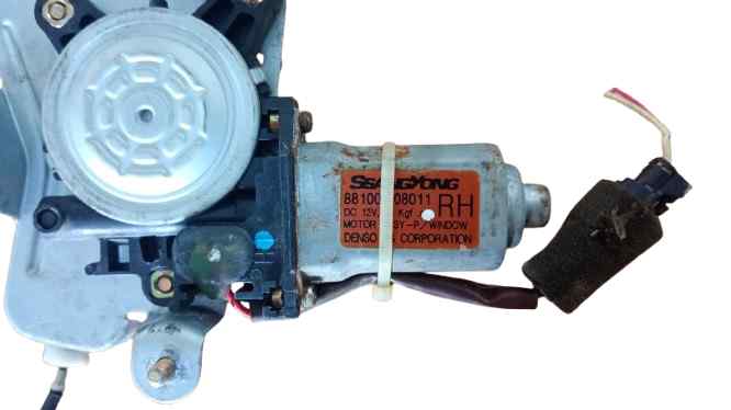 ELEVALUNAS TRASERO DERECHO