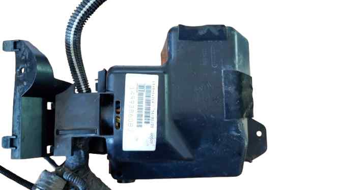 CAJA RELES - FUSIBLES