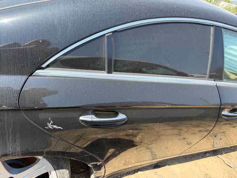 PUERTA TRASERA DERECHA