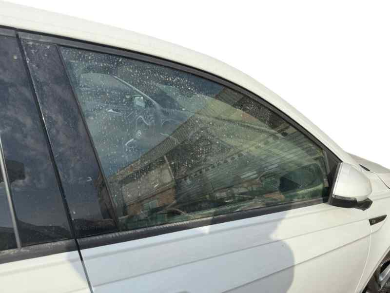 LUNA DELANTERA DERECHA