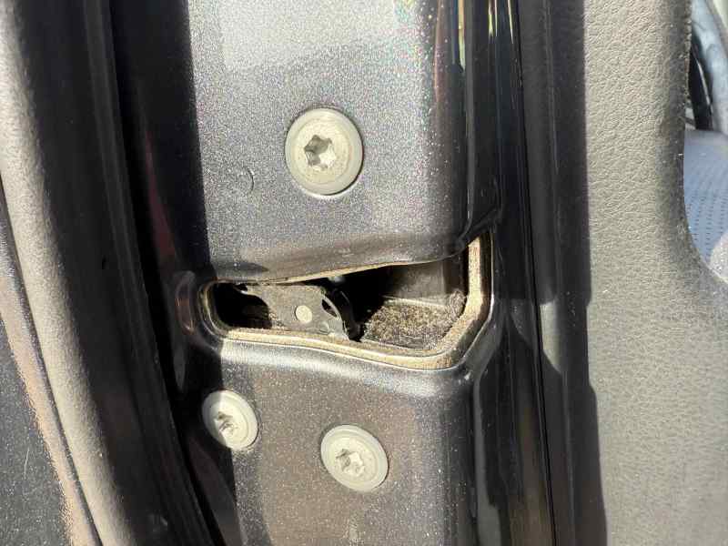 CERRADURA PUERTA DELANTERA IZQUIERDA 