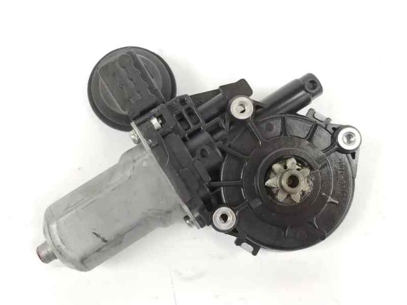 MOTOR ELEVALUNAS DELANTERO DERECHO