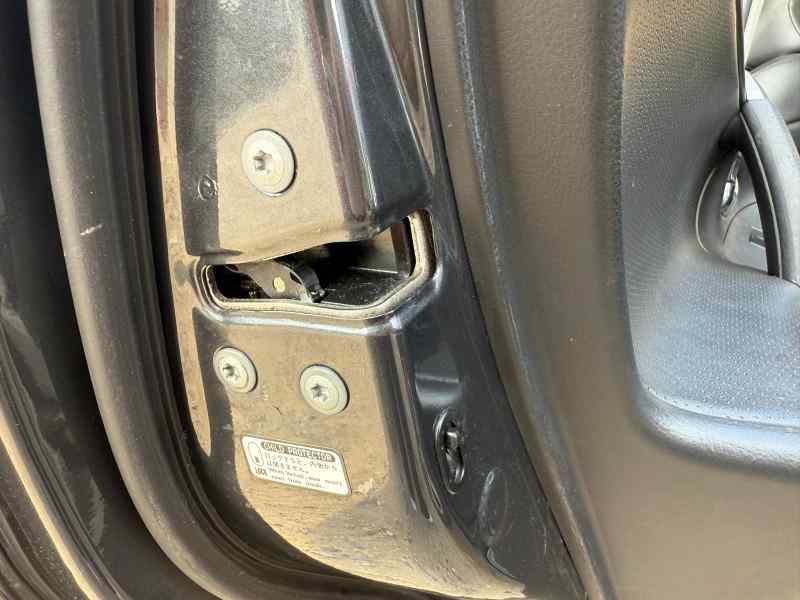 CERRADURA PUERTA TRASERA IZQUIERDA 