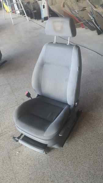 ASIENTO DELANTERO IZQUIERDO