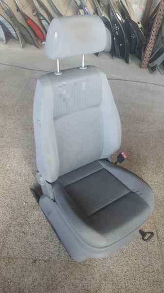 ASIENTO DELANTERO DERECHO