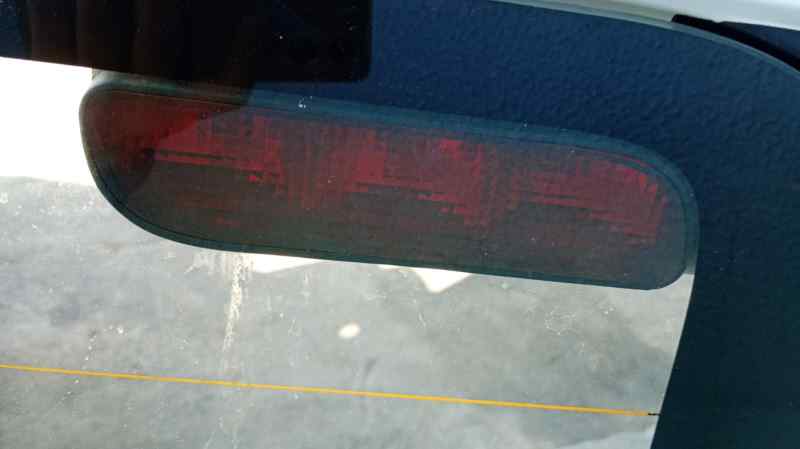 LUZ CENTRAL DE FRENO