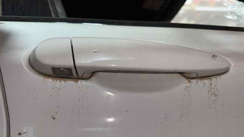 MANETA EXTERIOR DELANTERA DERECHA