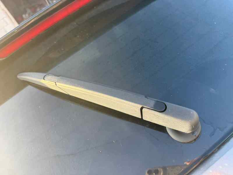 BRAZO LIMPIA TRASERO