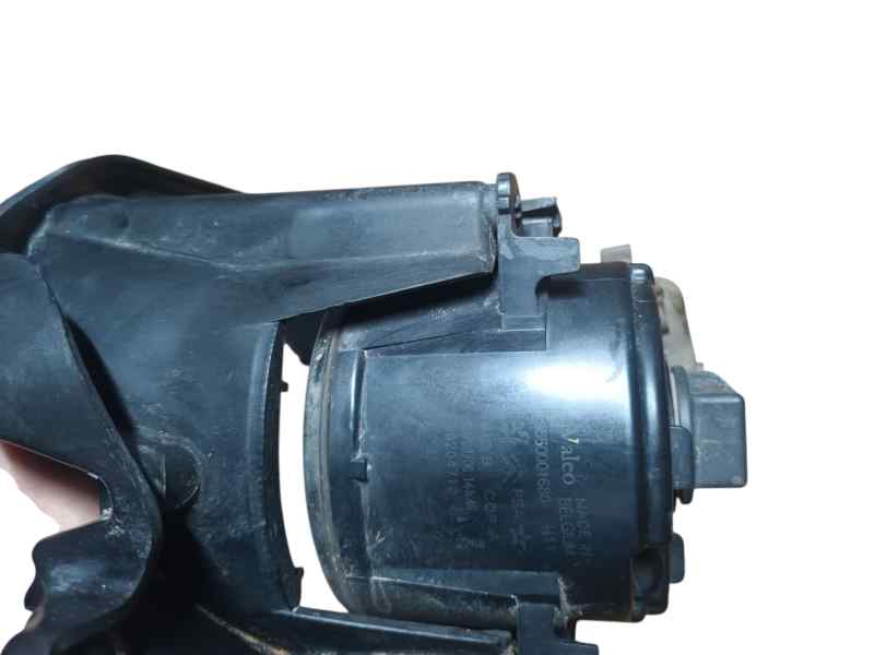 FARO ANTINIEBLA IZQUIERDO