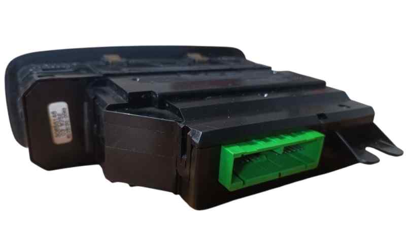 MANDO ELEVALUNAS DELANTERO IZQUIERDO 