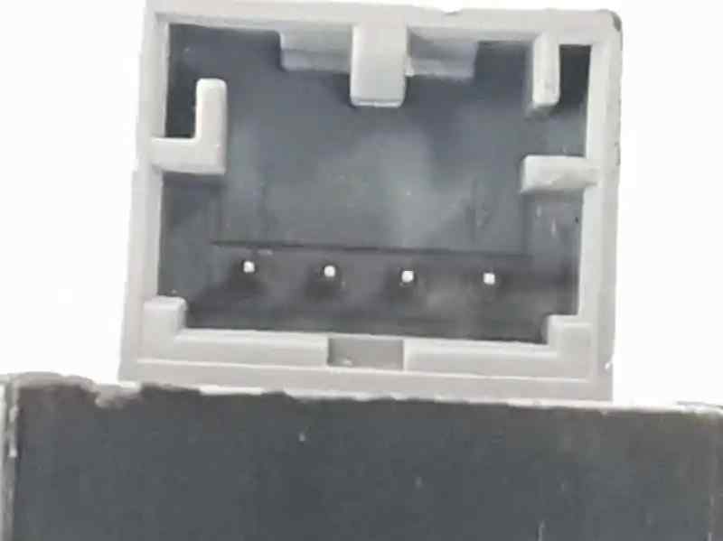 MANDO ELEVALUNAS TRASERO DERECHO