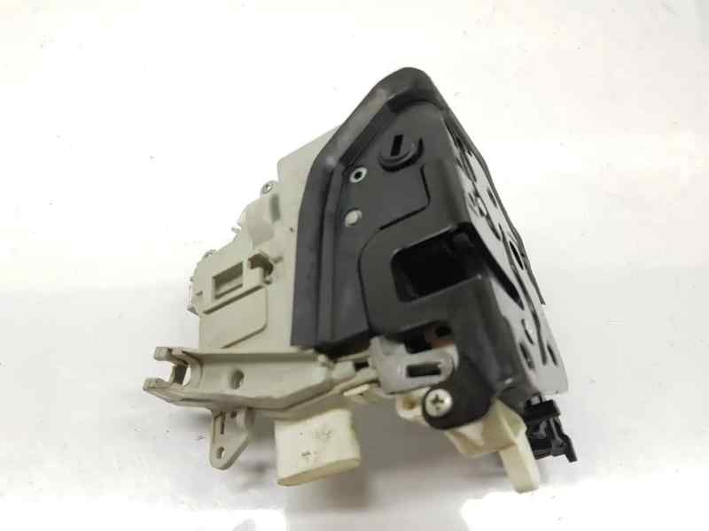 CERRADURA PUERTA TRASERA DERECHA 