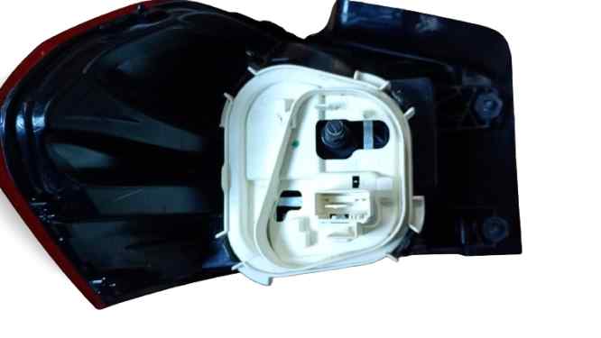 5TA945096A PILOTO TRASERO DERECHO VOLKSWAGEN TOURAN (5T1)