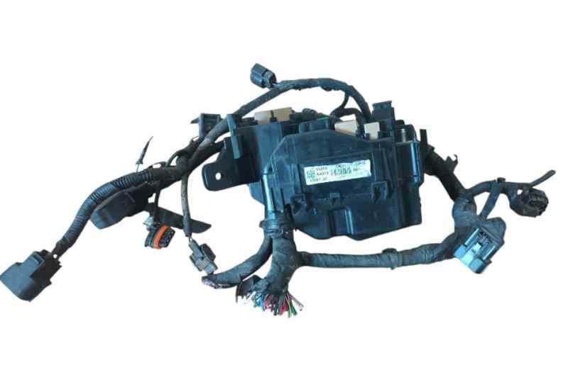 CAJA RELES - FUSIBLES