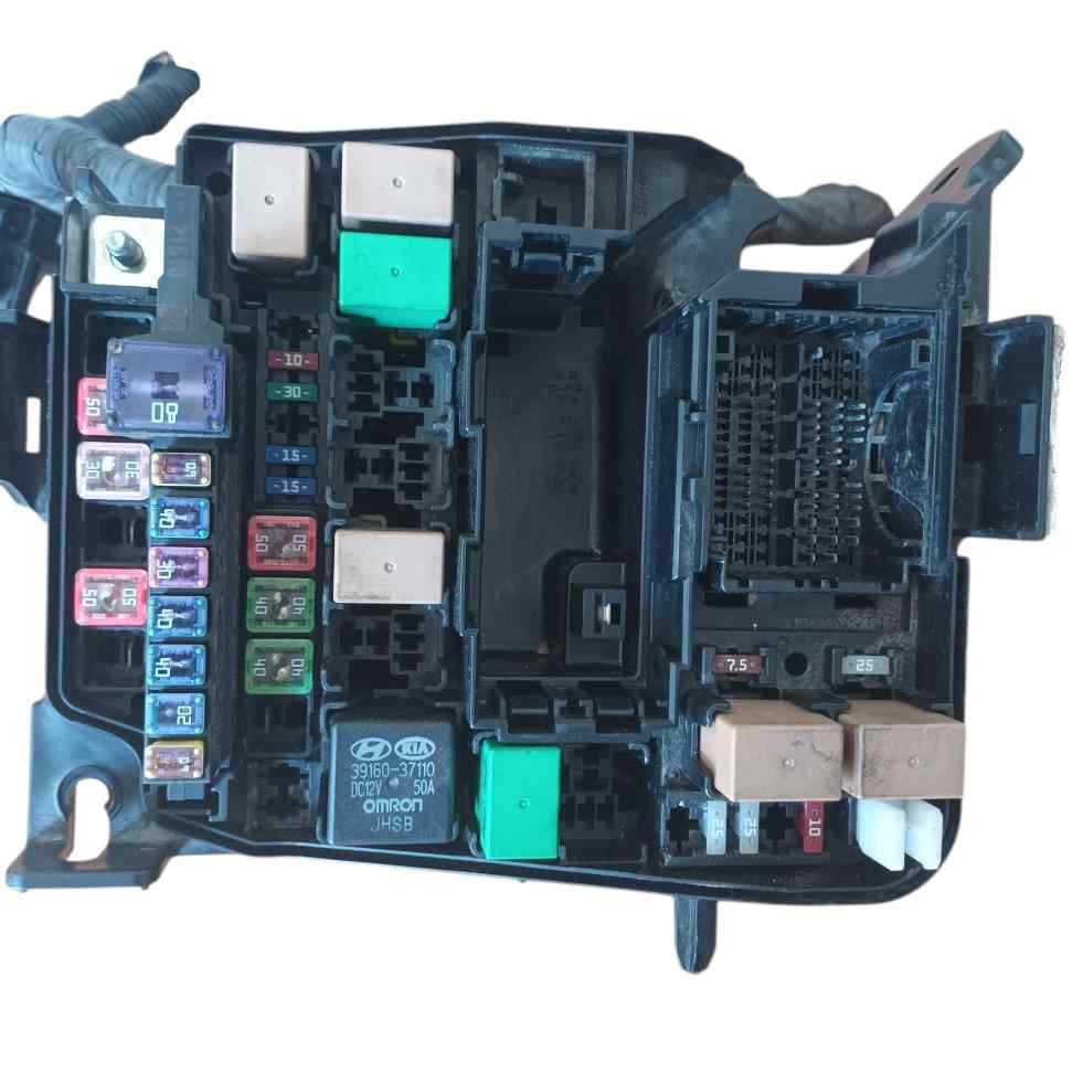 CAJA RELES - FUSIBLES