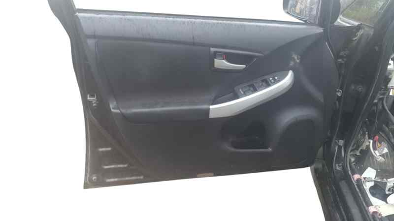 GUARNECIDO PUERTA DELANTERA IZQUIERDA