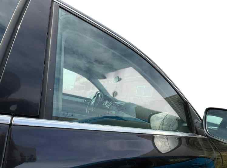 LUNA DELANTERA DERECHA