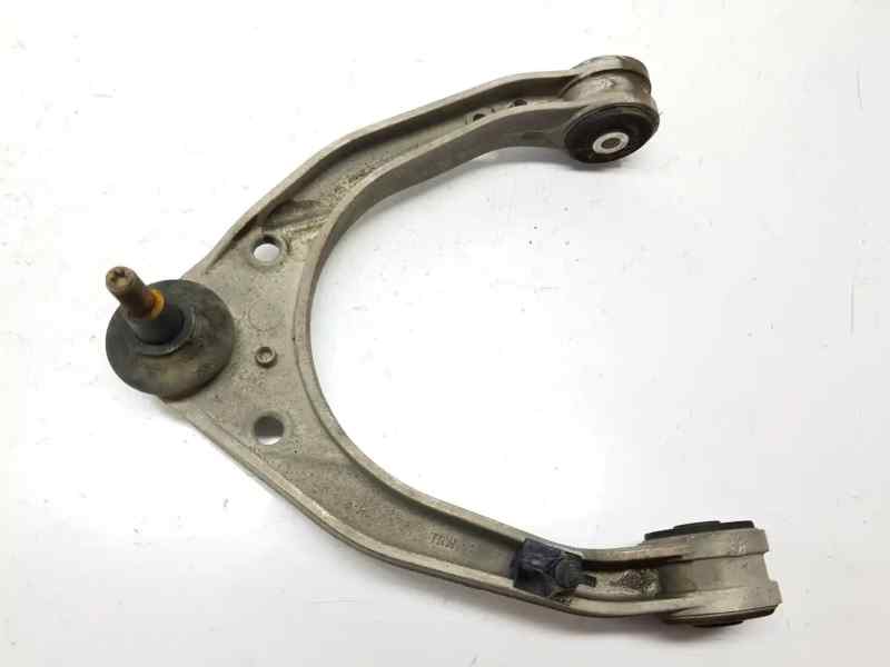 BRAZO SUSPENSION INFERIOR DELANTERO DERECHO