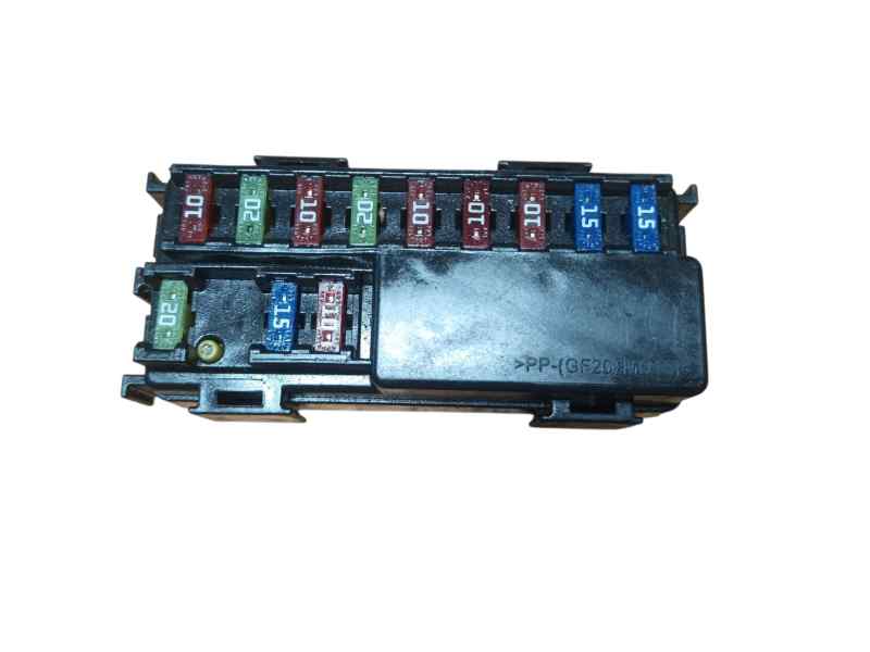 CAJA RELES - FUSIBLES