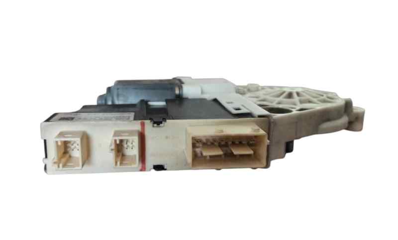 MOTOR ELEVALUNAS DELANTERO IZQUIERDO