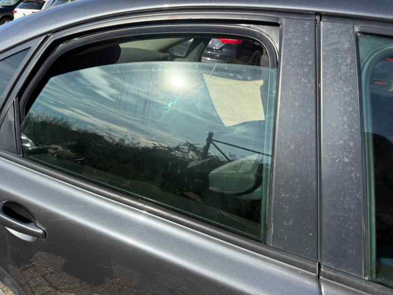 LUNA TRASERA DERECHA