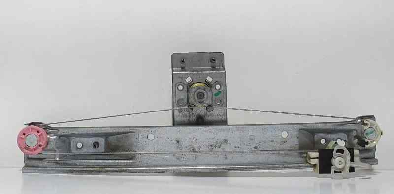 ELEVALUNAS TRASERO DERECHO