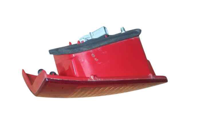 PILOTO TRASERO DERECHO