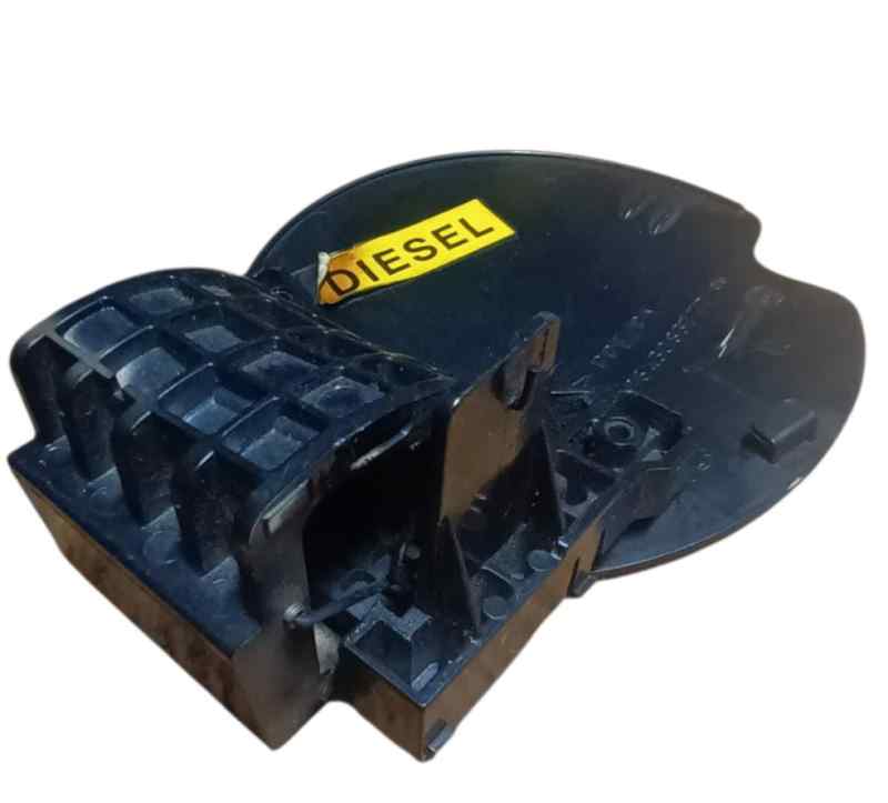 TAPA EXTERIOR COMBUSTIBLE