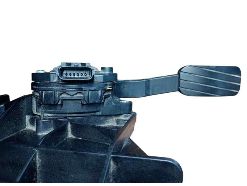 PEDAL ACELERADOR