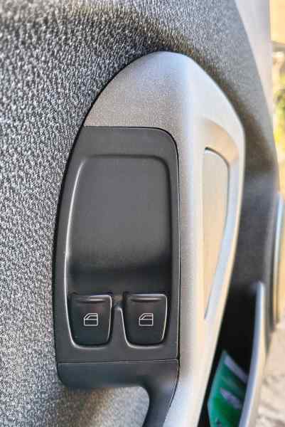MANDO ELEVALUNAS DELANTERO IZQUIERDO SMART FORTWO COUPÉ II A4517271349