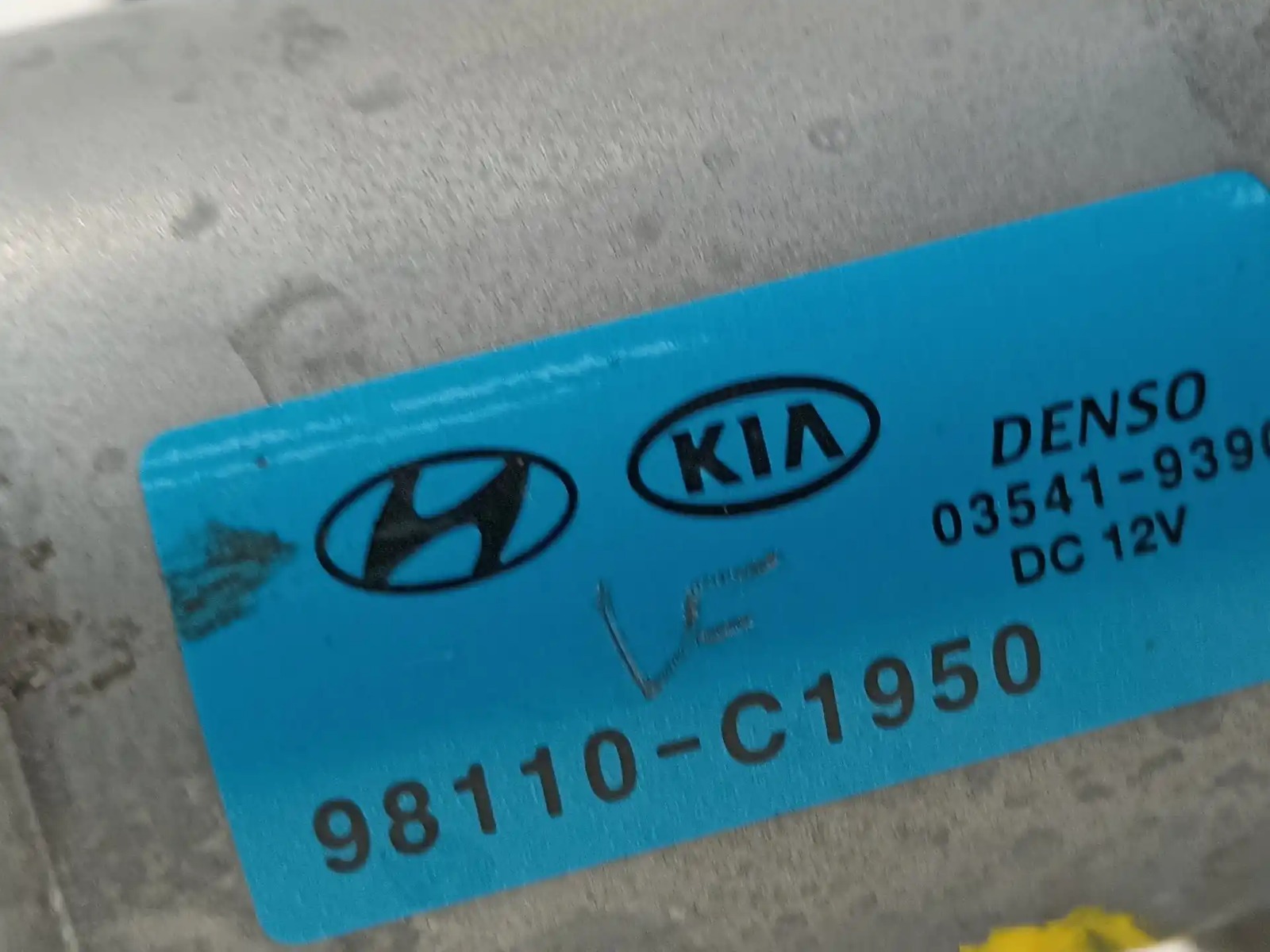 MOTOR LIMPIA DELANTERO KIA STONIC ( YB) foto 5