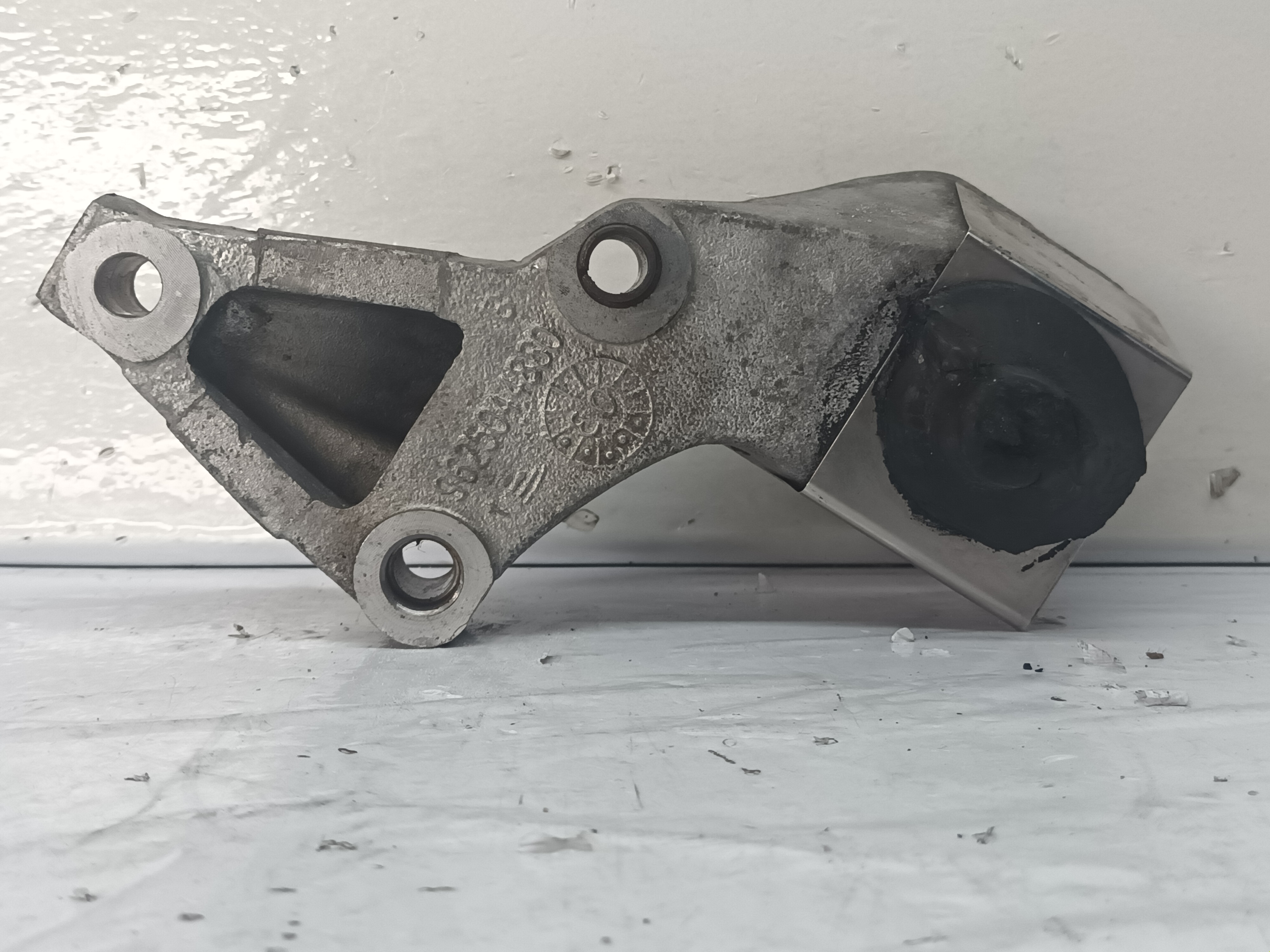 SOPORTE MOTOR IZQUIERDO BMW SERIE 3 BERLINA (E90) foto 4