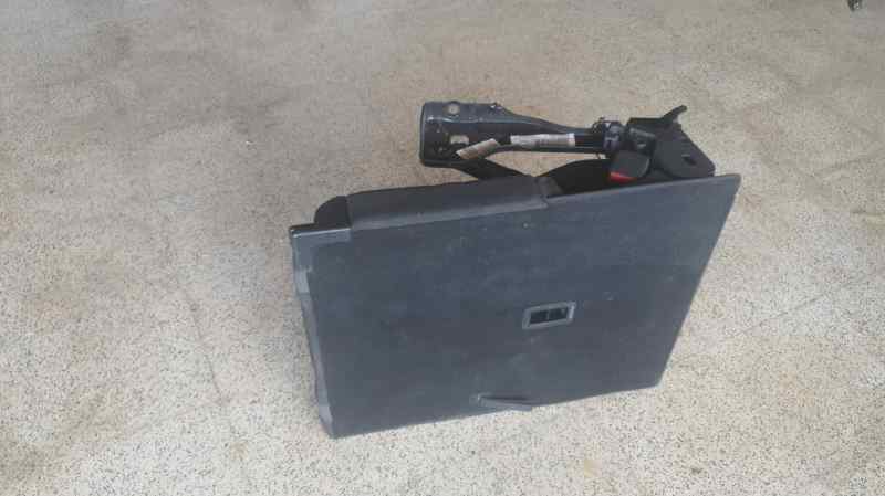 ASIENTOS TRASEROS VOLKSWAGEN TOURAN (5T1)