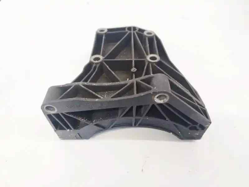 SOPORTE COMPRESOR AIRE ACONDICIONADO BMW SERIE 5 TOURING (E61) foto 2