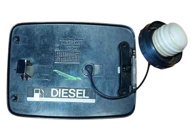 TAPA EXTERIOR COMBUSTIBLE SSANGYONG REXTON foto 4