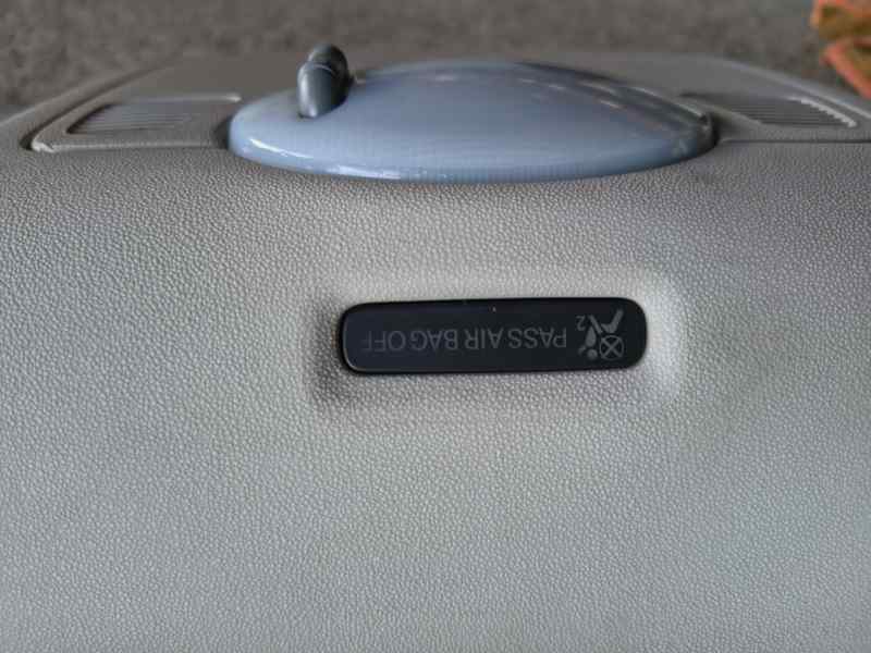 LUZ INTERIOR SMART FORTWO COUPÉ II PARTE DELANTERA TECHO foto 2