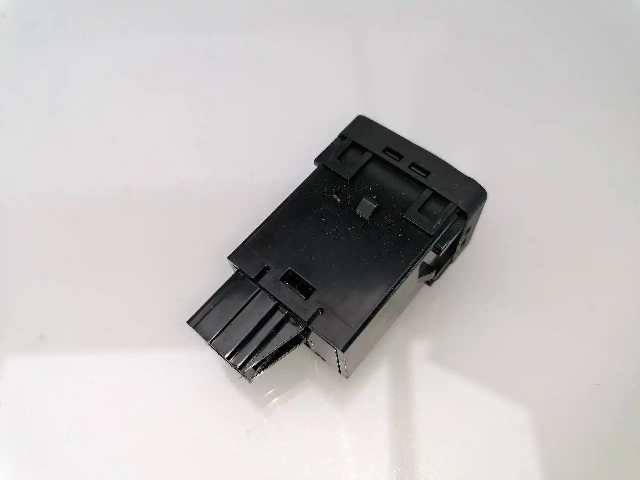 INTERRUPTOR NISSAN QASHQAI (J10) foto 2