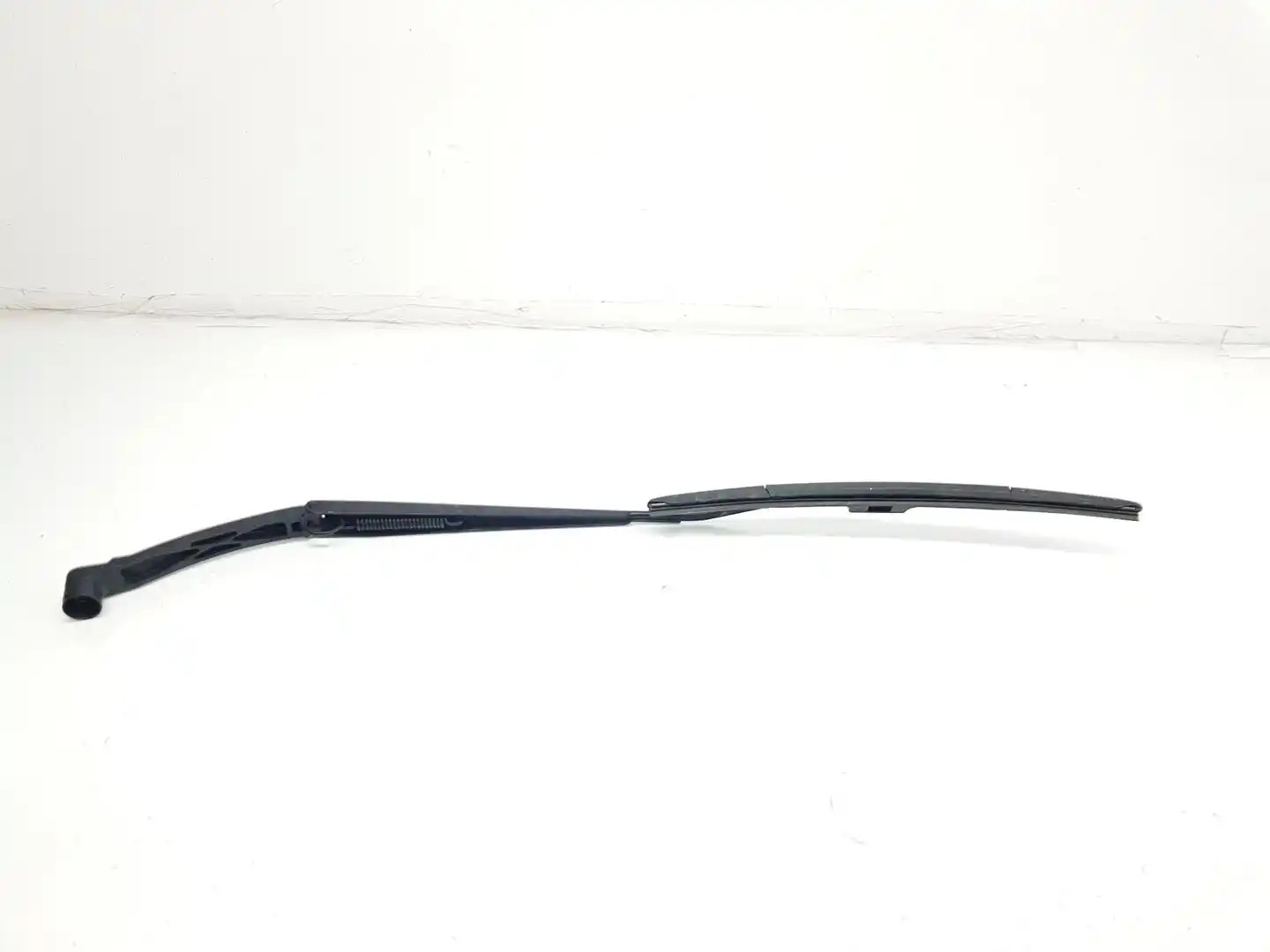 BRAZO LIMPIA DELANTERO DERECHO NISSAN QASHQAI (J10) foto 3