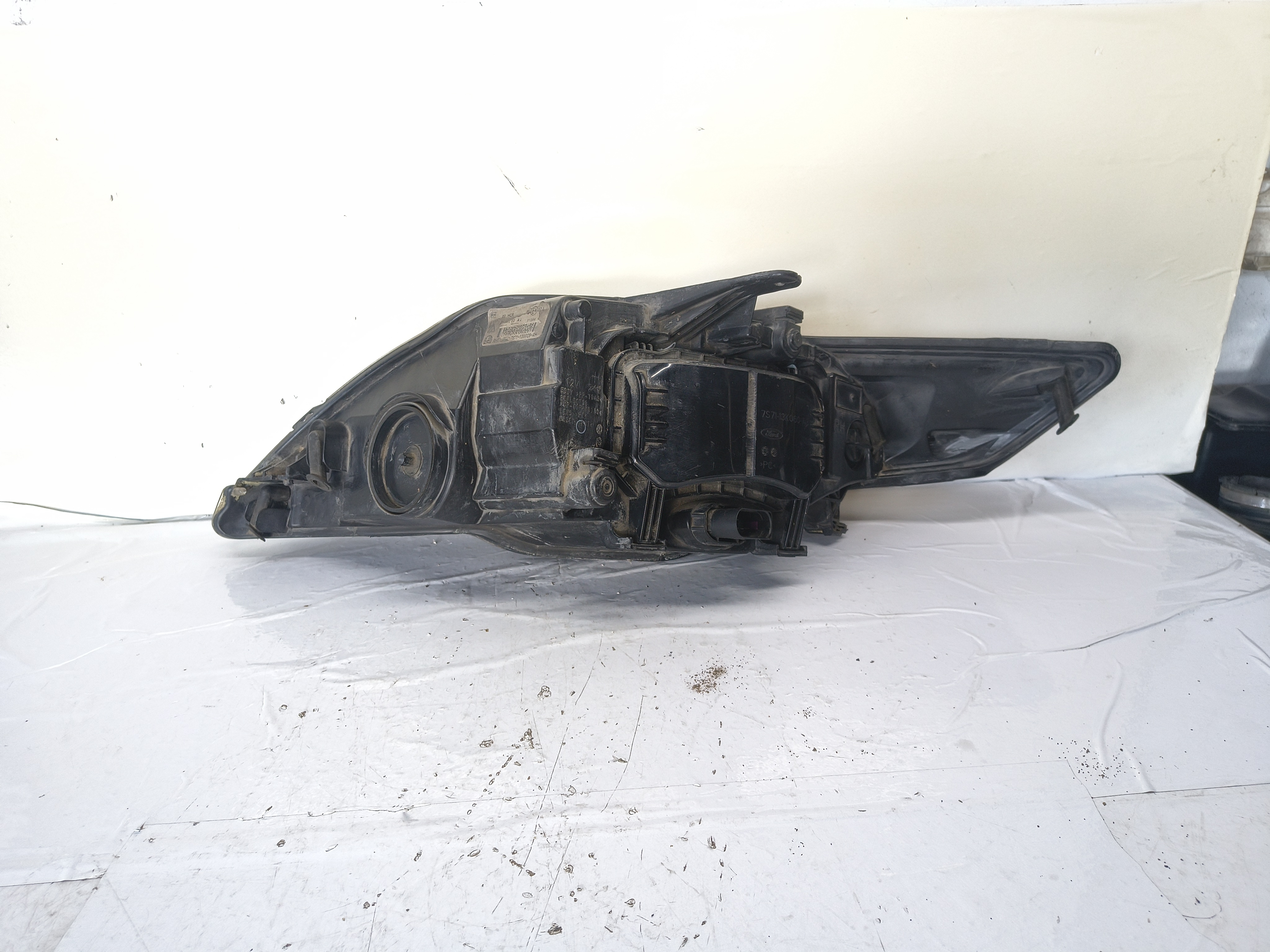 FARO DERECHO FORD MONDEO BER. (CA2) 7S7113K060AB foto 2