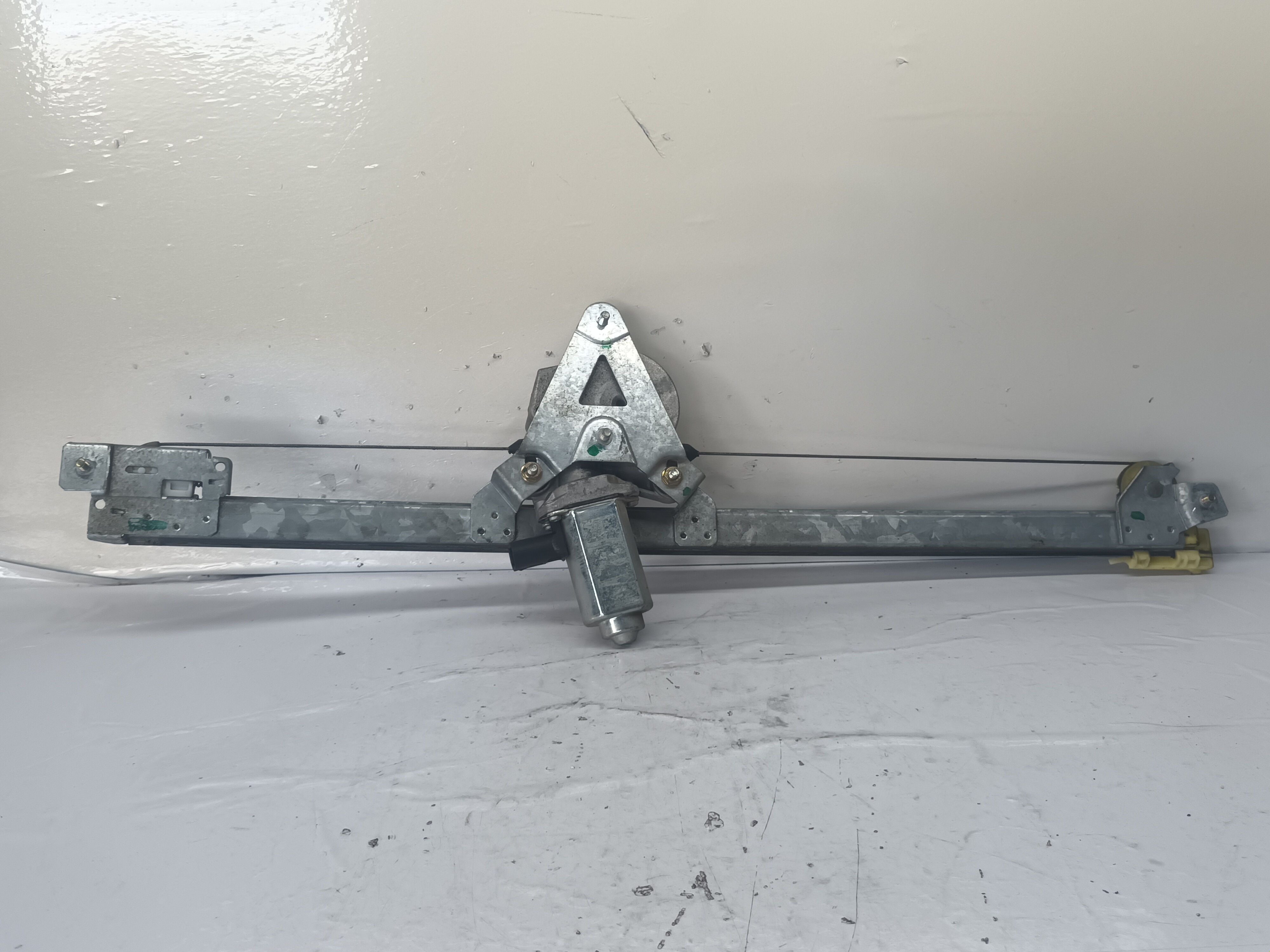 ELEVALUNAS DELANTERO DERECHO RENAULT TRAFIC foto 2