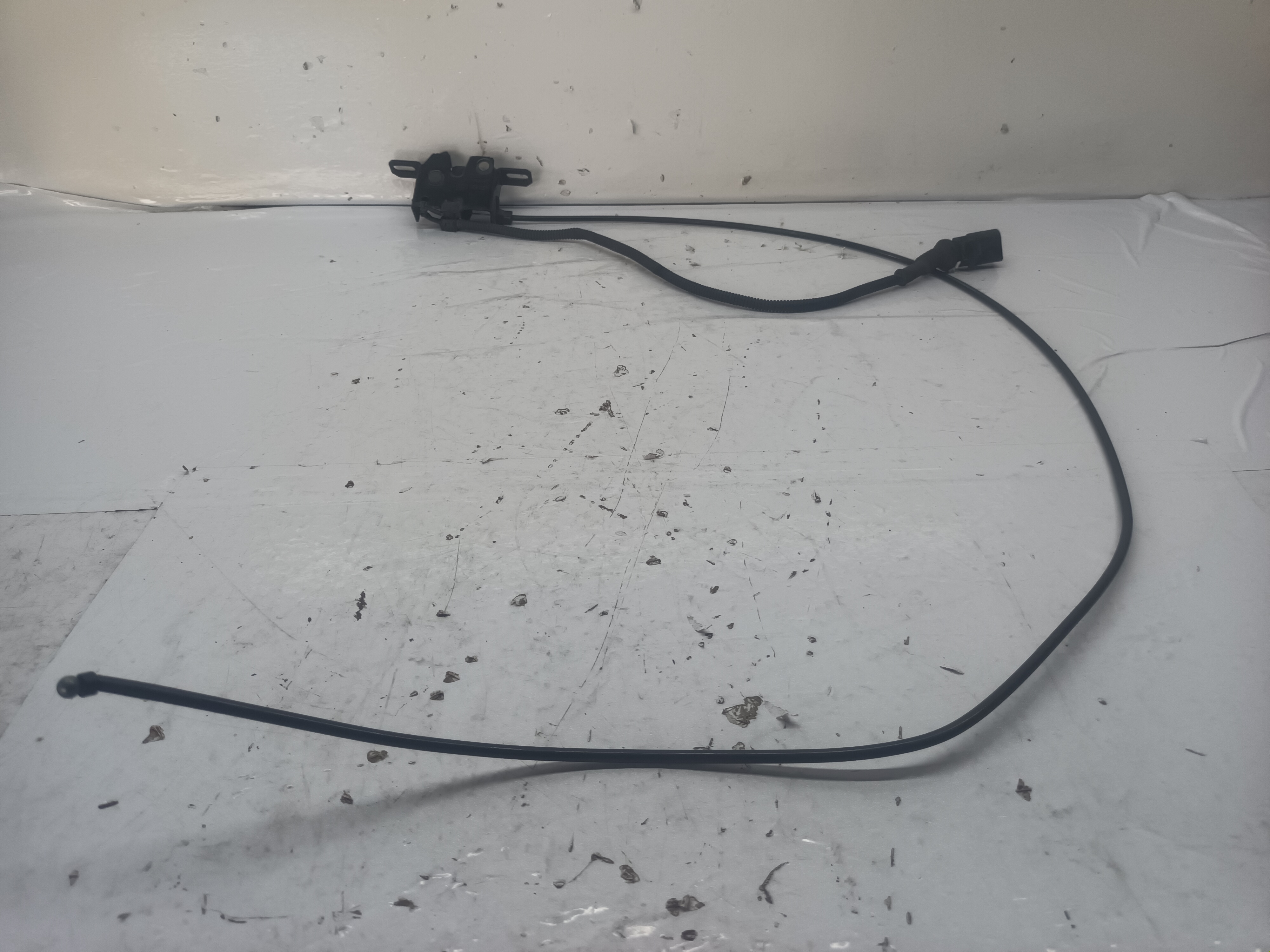 CERRADURA CAPOT AUDI A6 BERLINA (4F2) foto 3