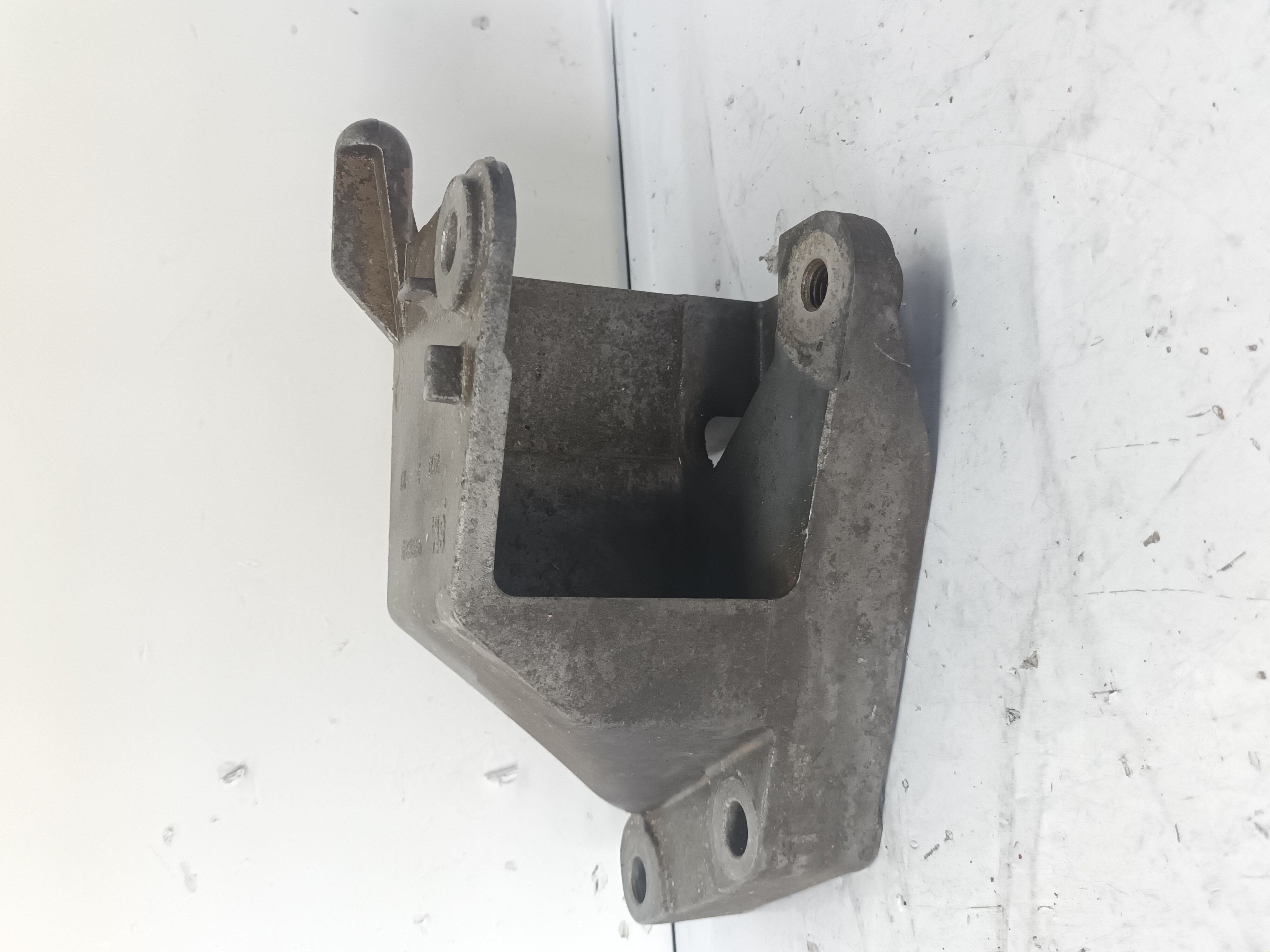 SOPORTE MOTOR OPEL VECTRA C BERLINA foto 2
